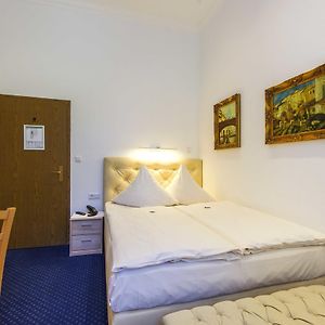 Budget Kamer met een King Size Bed
